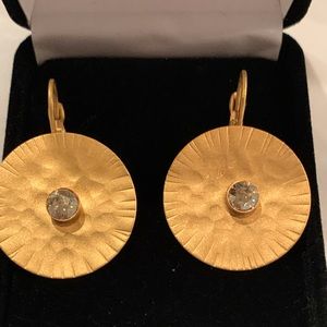 Gold with rhinestone pierced earrings.